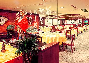 《黎明杀机》联动《行尸走肉》上线 重温末日经典